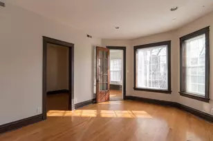 1440 W Addison St, Chicago, IL 60613 - Photo 10
