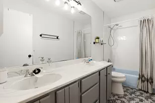 1232 Wilshire Dr, Naperville, IL 60540 - Photo 32