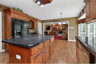 26W248 Tuckaway Court, Winfield, IL 60190 - Photo 8