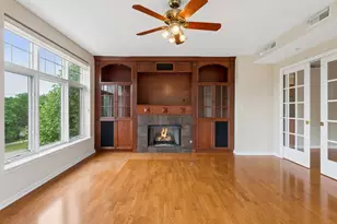 405 Village Green Ct, Lincolnshire, IL 60069 - Photo 10