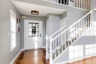 1422 Welland Ct, Roselle, IL 60172 - Photo 2