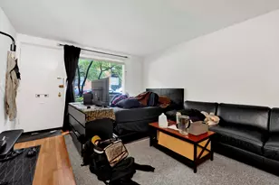 235 W Eugenie St, Chicago, IL 60614 - Photo 4
