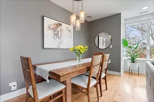 821 W Roscoe St, Chicago, IL 60657 - Photo 10