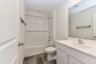 2068 Canyon Creek Ct, Aurora, IL 60503 - Photo 14