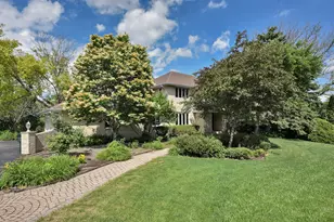 190 Betty Dr, Inverness, IL 60010 - Photo 1