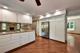 190 Betty Dr, Inverness, IL 60010 - Photo 6