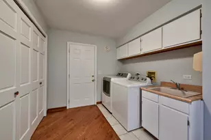 190 Betty Dr, Inverness, IL 60010 - Photo 10