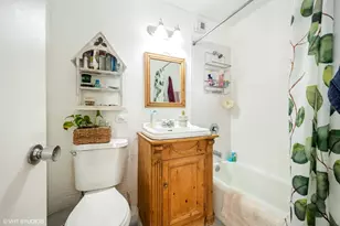 2626 N Lakeview Ave, Chicago, IL 60614 - Photo 12