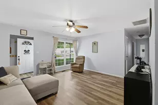[Address not provided], Champaign, IL 61821 - Photo 4