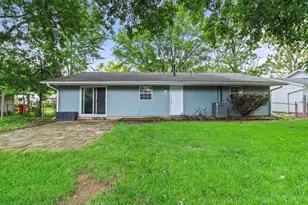 [Address not provided], Champaign, IL 61821 - Photo 12