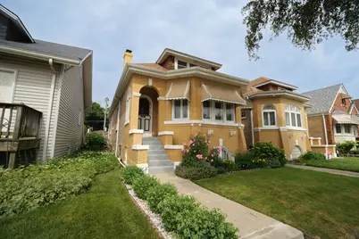 2820 N Mont Clare Avenue, Chicago, IL 60634 - Photo 2