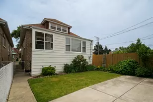 2820 N Mont Clare Ave, Chicago, IL 60634 - Photo 20