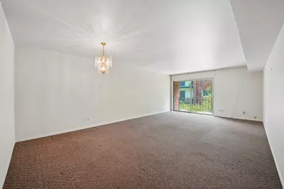 6961 N Oakley Avenue #209B, Chicago, IL 60645 - Photo 4