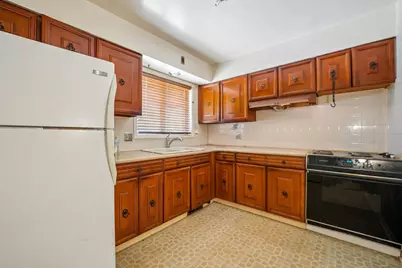 6961 N Oakley Avenue #209B, Chicago, IL 60645 - Photo 8