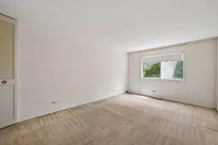 6961 N Oakley Ave, Chicago, IL 60645 - Photo 10