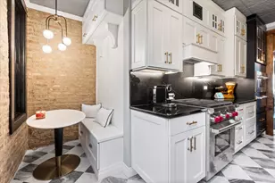 609 W Addison St, Chicago, IL 60613 - Photo 10