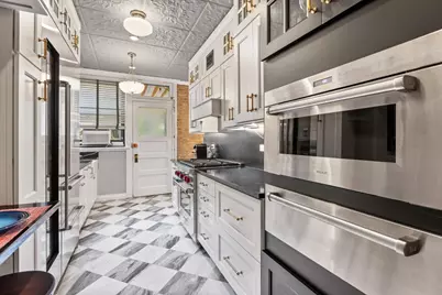 609 W Addison Street #2, Chicago, IL 60613 - Photo 8
