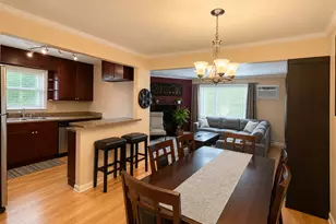 431 E Osage Ln, Palatine, IL 60074 - Photo 2