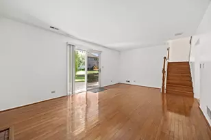 2284 Briarhill Dr, Naperville, IL 60565 - Photo 18