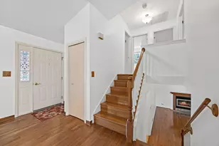 2284 Briarhill Dr, Naperville, IL 60565 - Photo 14