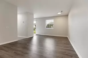 557 E Shag Bark Ln, Streamwood, IL 60107 - Photo 12