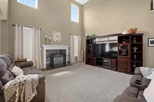 442 Winterberry Dr, Yorkville, IL 60560 - Photo 10