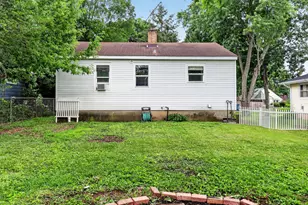 7N092 Smith St, South Elgin, IL 60177 - Photo 14