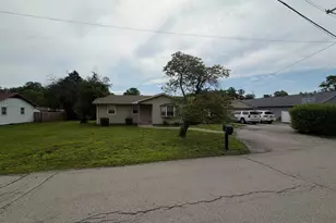 111 Orchard St, Catlin, IL 61817 - Photo 2