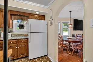 1700 Cora St, Crest Hill, IL 60403 - Photo 12