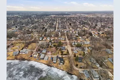 297 E Lakeview Avenue, Round Lake Beach, IL 60073 - Photo 64