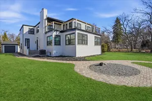 297 E Lakeview Ave, Round Lake Beach, IL 60073 - Photo 54