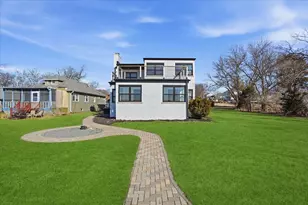 297 E Lakeview Ave, Round Lake Beach, IL 60073 - Photo 52