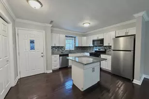 2045 Downey Rd, Homewood, IL 60430 - Photo 2