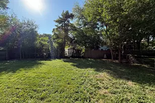 340 N Illinois Ave, Glenwood, IL 60425 - Photo 22