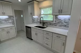 7450 Webster St, Downers Grove, IL 60516 - Photo 8