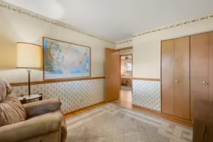 472 W Walnut Ave, Des Plaines, IL 60016 - Photo 18