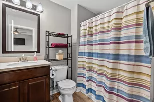 1563 Deer Pointe Dr, South Elgin, IL 60177 - Photo 22
