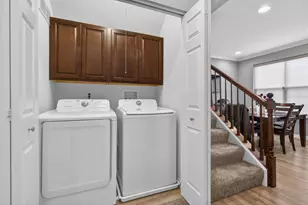 1563 Deer Pointe Dr, South Elgin, IL 60177 - Photo 14