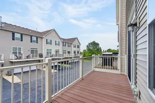 1563 Deer Pointe Dr, South Elgin, IL 60177 - Photo 26