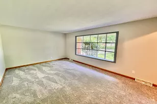 1520 Kerstin Ct, Rockford, IL 61108 - Photo 8