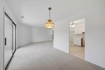 1720 Lakecliffe Drive #4305-C, Wheaton, IL 60189 - Photo 4