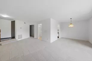 1720 Lakecliffe Dr, Wheaton, IL 60189 - Photo 6