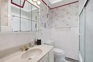 3321 Woodridge Dr, Woodridge, IL 60517 - Photo 10
