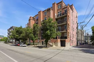 814 W Hubbard St, Chicago, IL 60642 - Photo 1