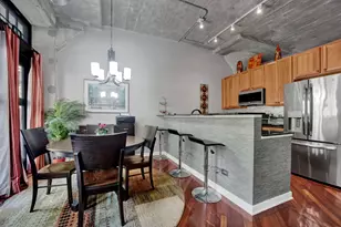 1151 W 14th Pl, Chicago, IL 60608 - Photo 10
