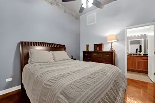 1151 W 14th Pl, Chicago, IL 60608 - Photo 14