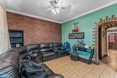3126 S Komensky Avenue, Chicago, IL 60623 - Photo 6