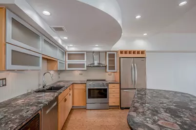 175 E Delaware Place #4504, Chicago, IL 60611 - Photo 32