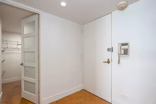 175 E Delaware Pl, Chicago, IL 60611 - Photo 2