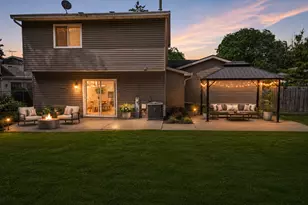 12 Wild Rose Ct, Streamwood, IL 60107 - Photo 18
